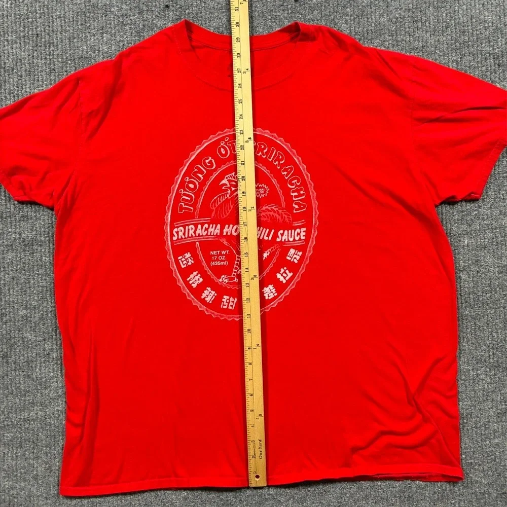 Sriracha Mens T-Shirt‎ 2XL Red Graphic Huy Fong Hot Chili Sauce Rooster Logo Tee